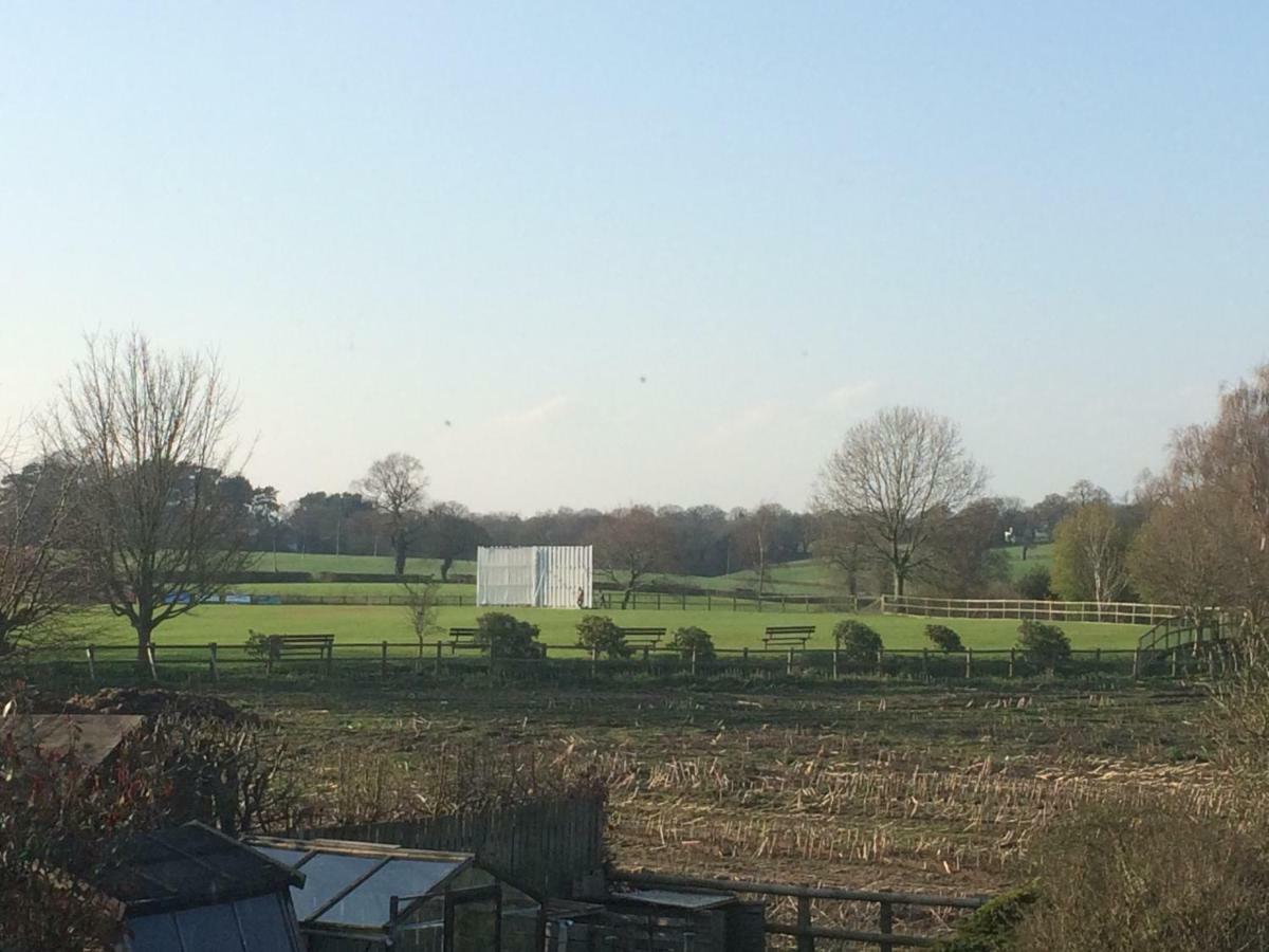 Porthkerry House Bed And Breakfast Little Budworth Екстер'єр фото